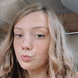 Meet your Posher, Brianna